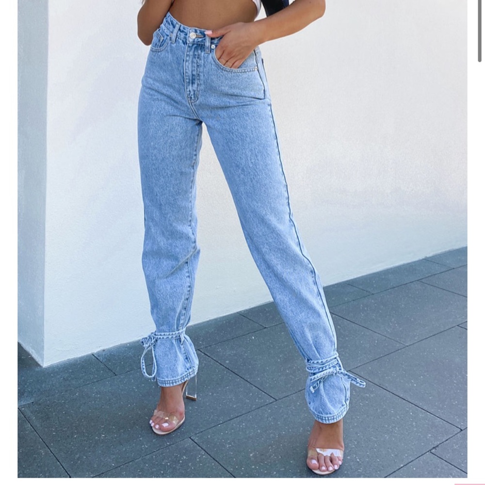 Hard to Believe Straight Leg Denim White Fox
